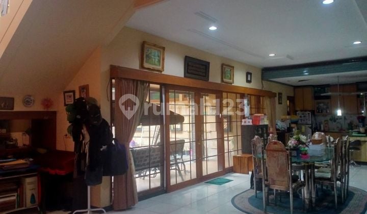 Rumah Hoek Terawat Siap Huni di Terusan Sukamulya Bandung