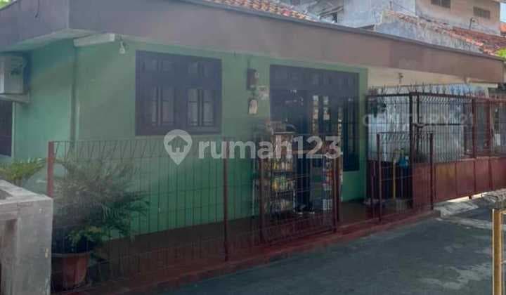 Affordable House on Satria Kesambi Road Wing, Cirebon