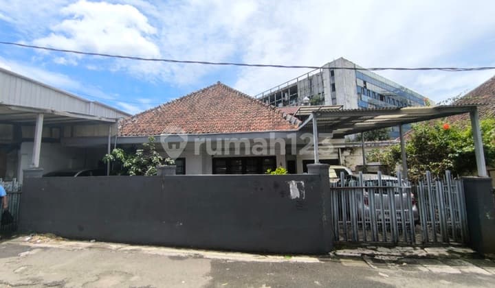 Rumah Klasik Murah di Sayap Jalan Sunda Bandung