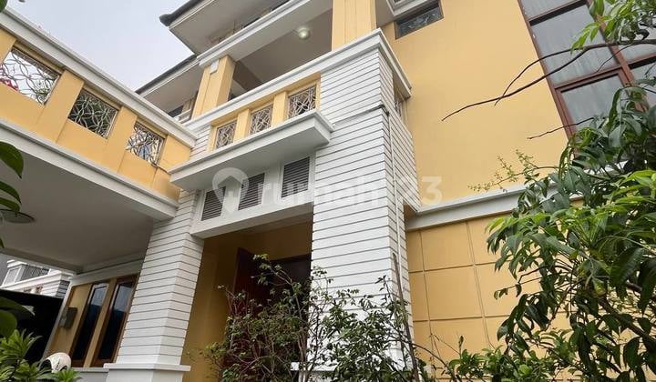 Rumah 2 Lantai Siap Huni Kota Wisata Cibubur