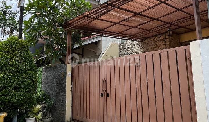 Rumah 2 Lantai Cempaka Putih Tengah Jakarta Pusat