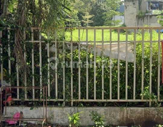 Tanah Bentuk Gentong di Hegarmanah Bandung