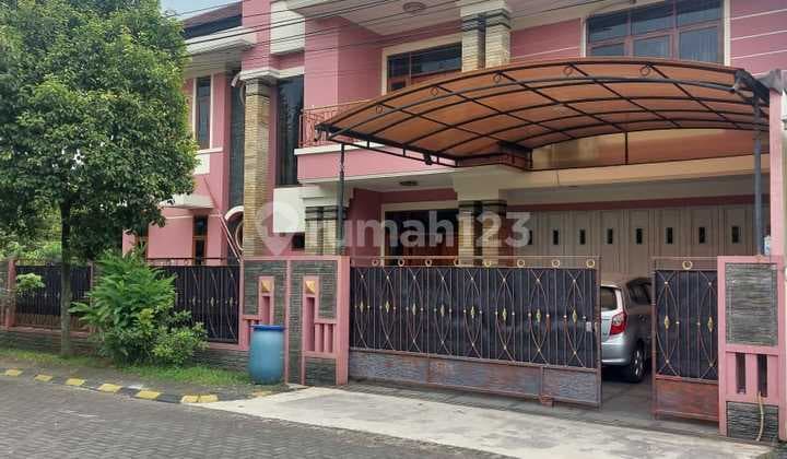 2-Storey Luxury House in Batununggal Abadi, Bandung