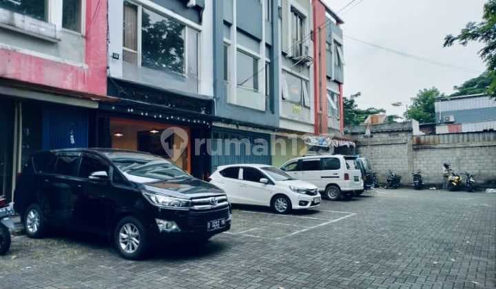 Ruko eksklusif di lokasi strategis Jalan Sukarno Hatta, Rancabolang,