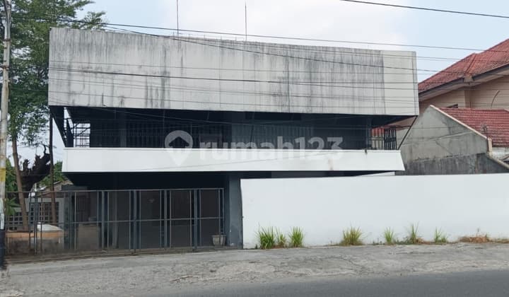 Ruko 2 Lantai Siap Pakai Di Manahan Surakarta