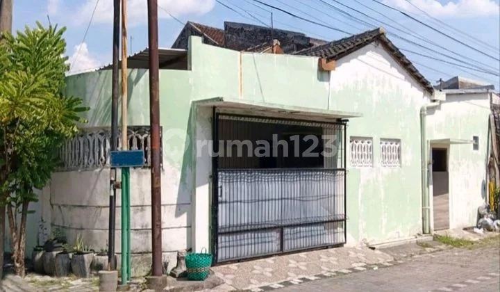 Dijual Rumah Siap Huni Bebas Banjir di Gading Permai Dijual Rumah Siap Huni Bebas Banjir di Gading Permai