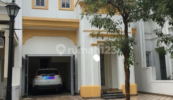 Dijual Rumah 2 Lantai di Casa Goya, Palmerah
