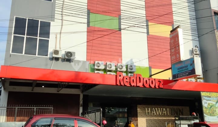 Hotel di Jl. Adyaksa dekat Mall Panakkukang