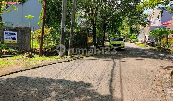 Luxury House Plots in Makassar Peaceful Environment