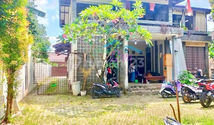 Rumah Dengan Lahan Yang Luas Di Jl. Kaput Jati Makmur Pondok Gede