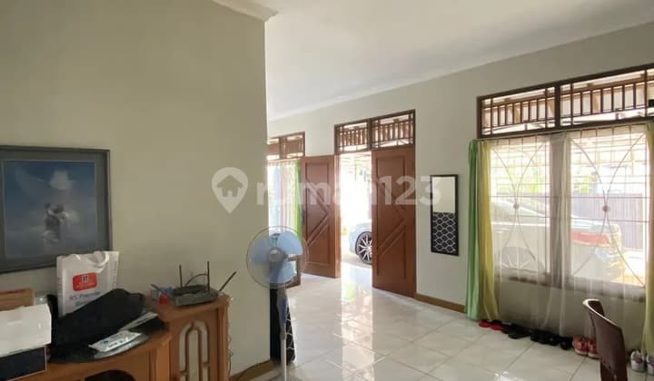 Affordable Hook Houses in Bintaro Sector 4, Strategic Location