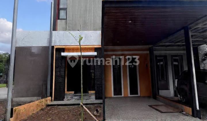 Rumah Murah 2 Lantai di Alam Sutera Tangerang Bangunan Siap Huni Lokasi Bebas Banjir