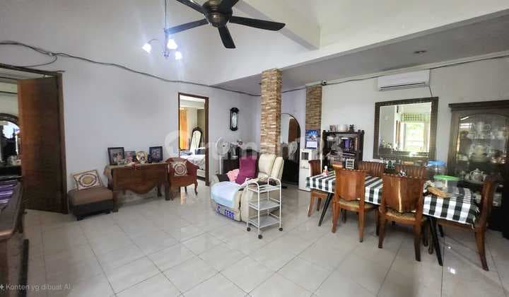 Rumah Hook di Bintaro Sektor 9 Luas Tanah Besar Dekat Akses Stasiun