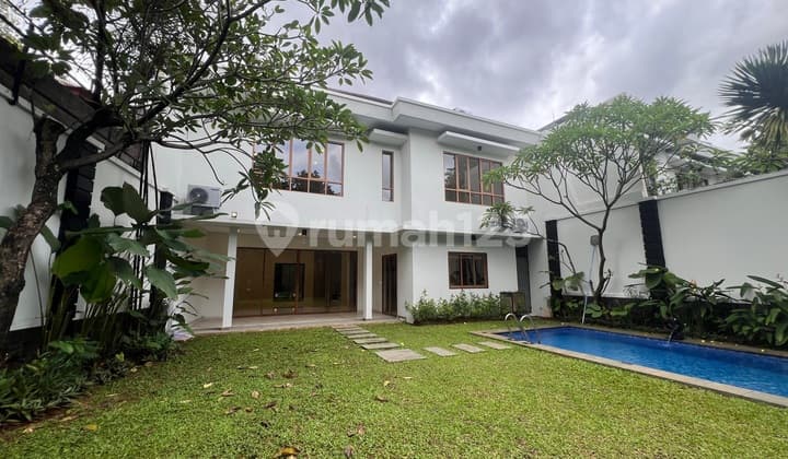 Prestigious 4-Bedroom Luxury Home In The Heart Of Kemang