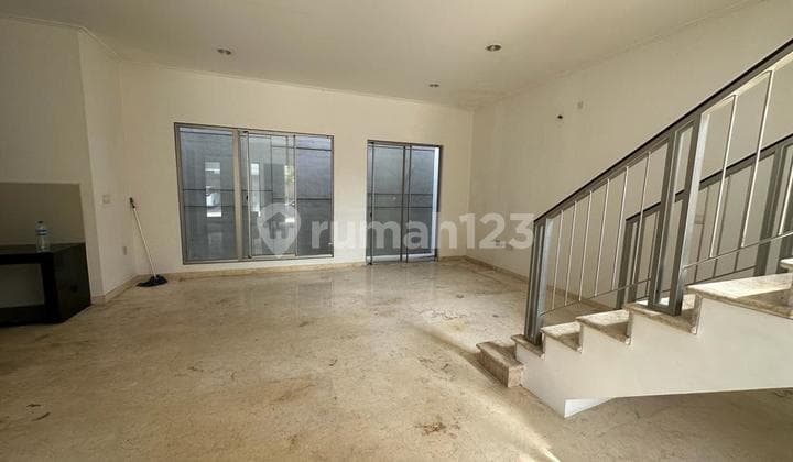 Disewakan Rumah Golf Island 8x15 Semi Furnish