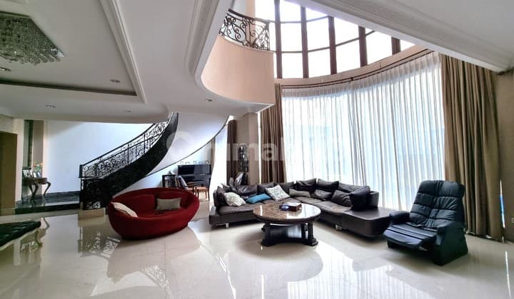 For Sale: Crown House, Pondok Hijau Golf, Gading Serpong