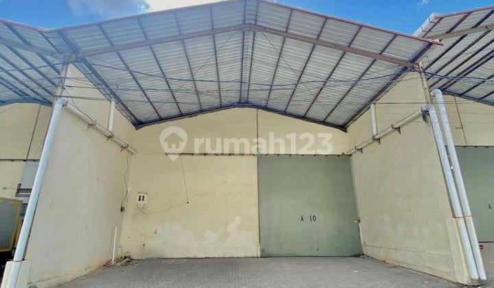 Ready-to-Use Warehouse Negotiable in Margomulyo Indah Surabaya