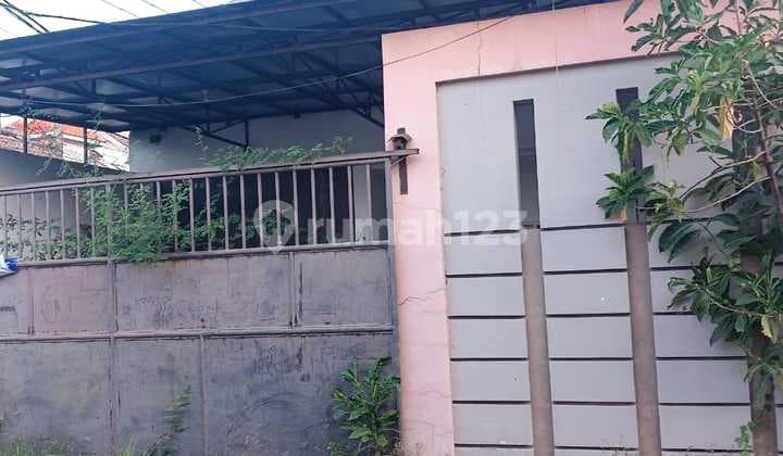 For Quick Sale: Warehouse Suitable for Workshop Business in Medokan Ayu, Surabaya