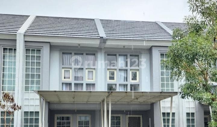 Disewakan Rumah Semifurnish Siap Huni di Grand Pakuwon Queensland Surabaya