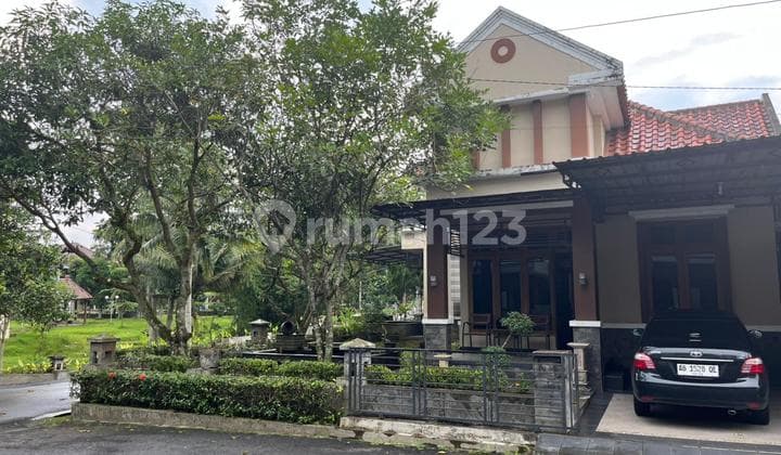 Full Furnish Posisi Hook Rumah di Raffles Residence Dekat Univ Jendral Soedirman Purwokerto