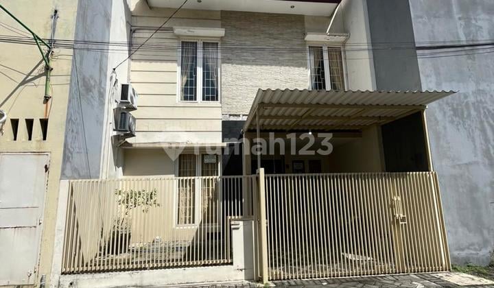 Dijual Rumah 2 Lantai Siap Huni Strategis di Dukuh Kupang Surabaya