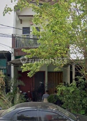 Dijual Rumah 3 Lantai di Menanggal Dekat Trans Icon Mall Surabaya