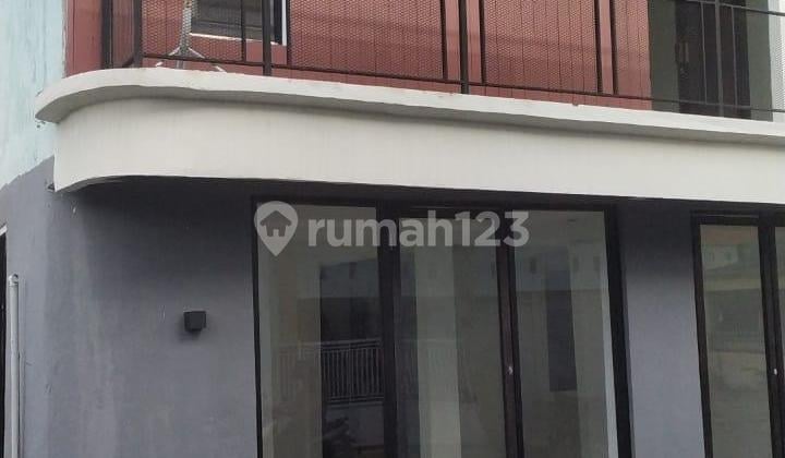 Termurah Rumah 2 Lantai Nego di Kawasan Medayu Utara Dekat Akses ke Merr