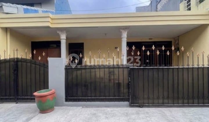 Disewakan Murah Rumah 1,5 Lantai di Danau Sentani Dalam Malang