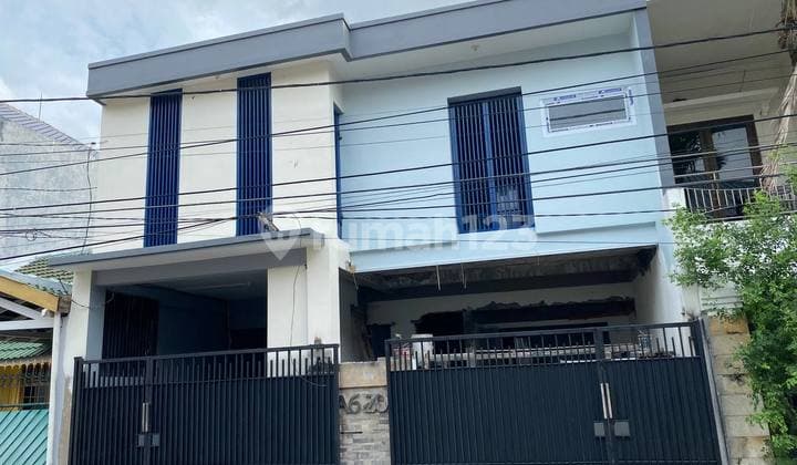 Hot Rumah 2 Lantai Nego Lokasi Strategis di Semolowaru Dekat Unitomo