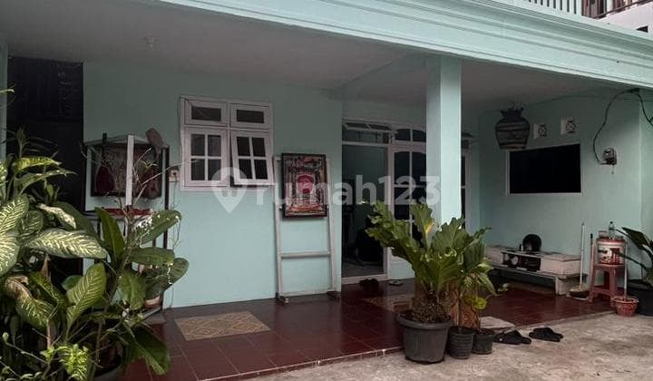 Sangat Murah Rumah 2 Lantai Asri Siap Huni di Kedungkandang Malang
