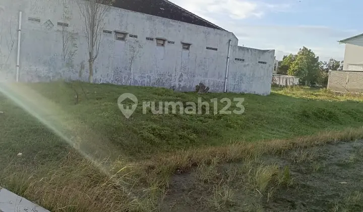 For Sale: Land in a Very Strategic Location at Pleret Utama Solo