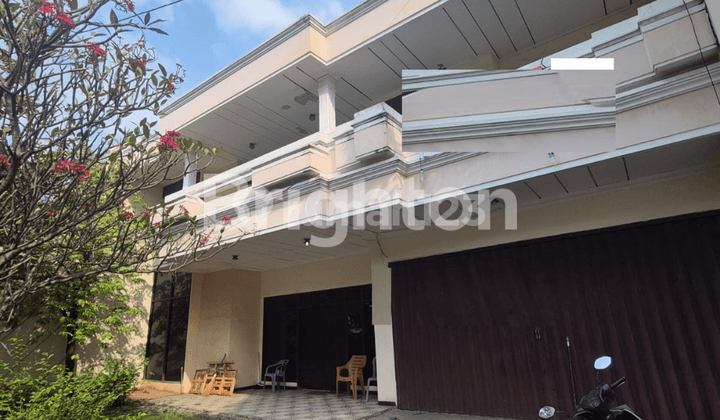 Rumah di Raya Satelit – Lokasi Strategis! Bangunan 2 Lantai