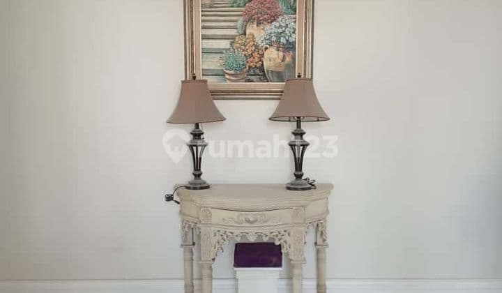 Rumah Hoek Terenovasi Furnished Siap huni Sukolilo, Surabaya