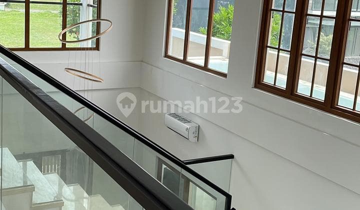 2.5-Story House in Sambikerep