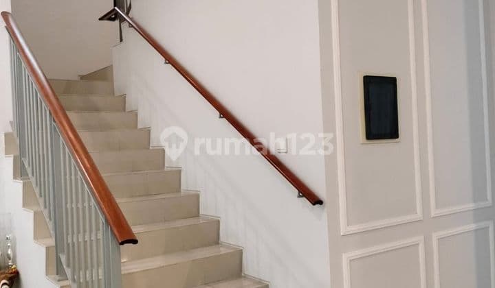 Rumah Terenovasi Furnished SHM Lakarsantri, Surabaya