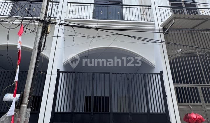 Rumah Baru Modern Teluk Gong Siap Huni Ukuran Besar