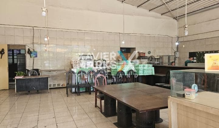 Rumah Raya Kupang Jaya, bisa untuk Cafe & Resto