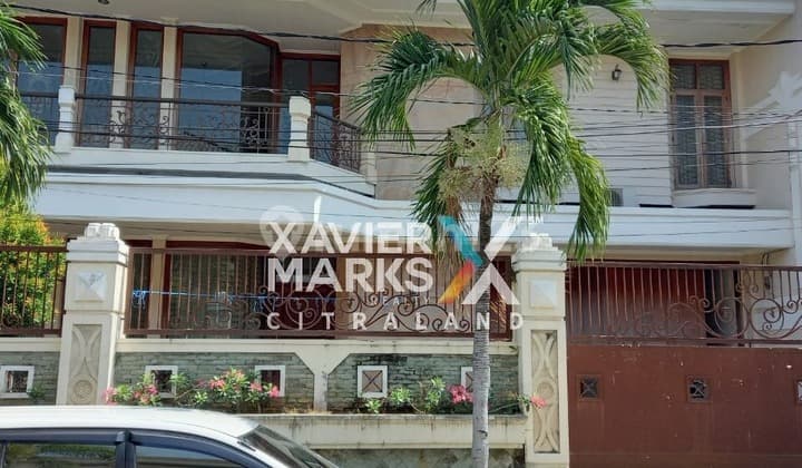 Rumah Mewah Jl. Seruni LT 486m², Full Furnish Siap Huni