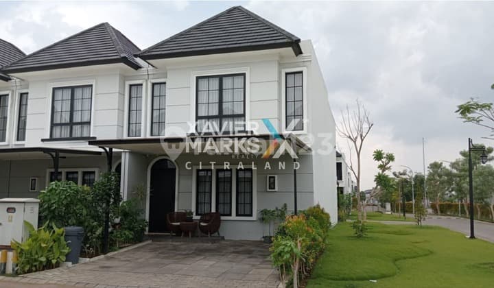 Rumah Mansion Nine Bangunan Minimalis Ciamik