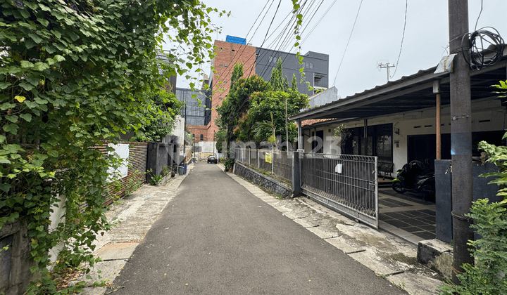 Dijual Rumah Hitung Tanah di Radio Dalam Jakarta Selatan
