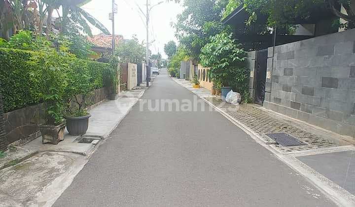 Benda Kebayoran Baru House