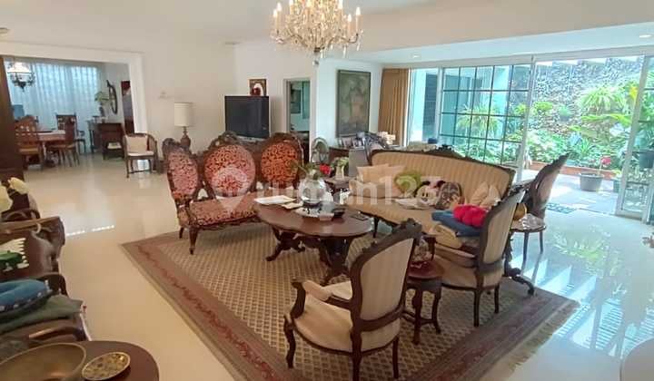 For Sale House on Jl. Wijaya South Jakarta