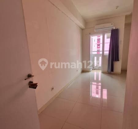 Disewakan Murah Apartment Studio Kosong Digreen pramuka