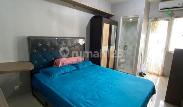 Apartment Green Pramuka City Apartment Stufio Furnished Bagus