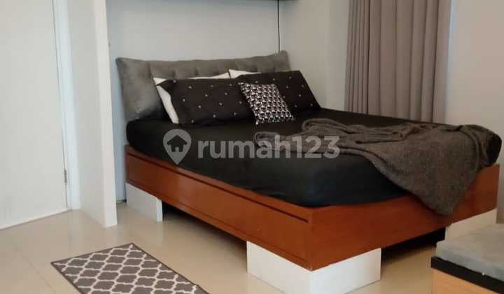 Green Pramuka Apartment 1 BR Furnished Mall