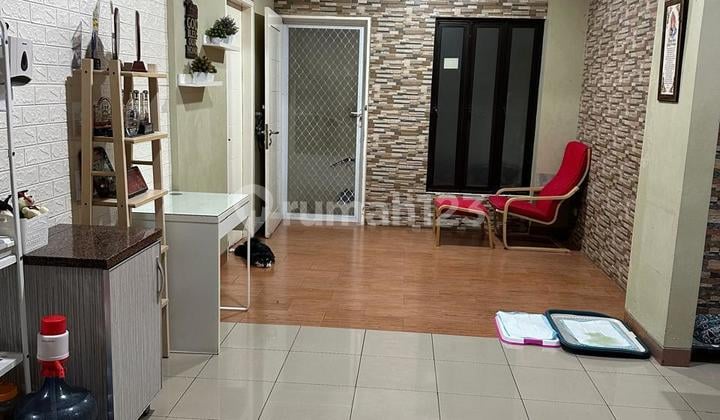 Rumah Gandeng Regensi Melati Mas (dekat Villa Melati Mas)
