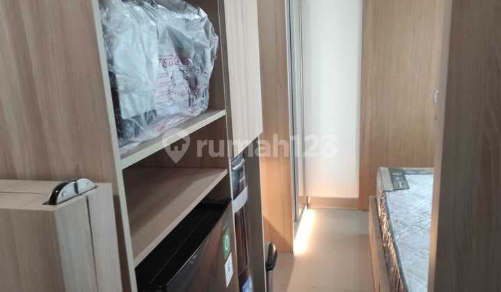 Apartement B Residence 1 BR Furnished Bagus