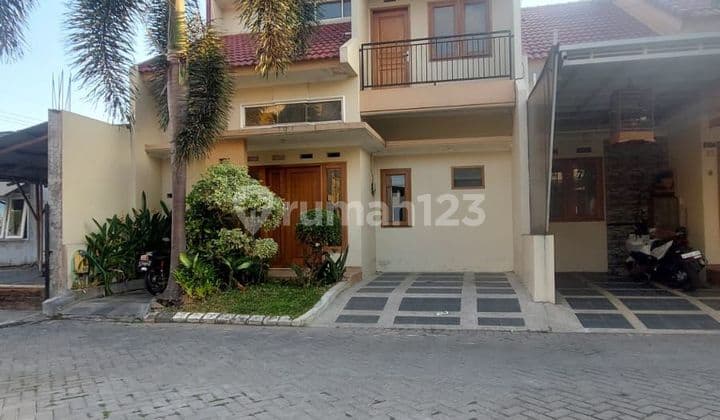 Rumah 2 Lantai Baru Siap Huni di Tunggulwulung, Malang