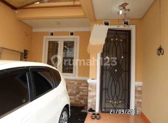 Metro Permata, Tgr..Dijual Rumah 2 Lt, Hadap Timur Laut, Ada Bangunan Belakang, Row Jln 2 Mbl, IPL 250rb per Bln, Air Sumur, SHM.