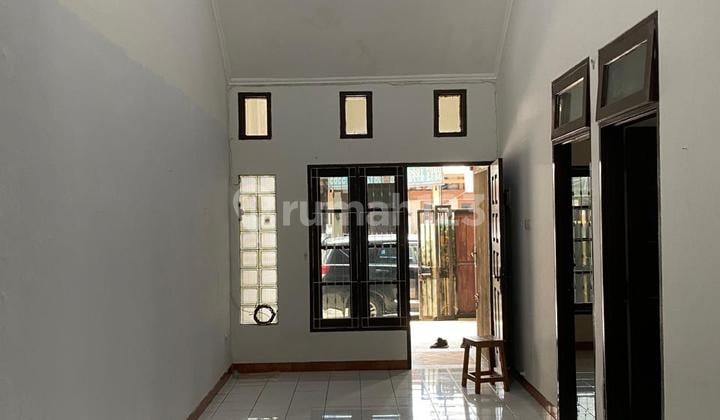 Citra 3, Pegadungan, Kalideres, Jakbar..Dijual Rumah 1.25 Lt, Row Jln 2 Mbl, Air PAM, 1 Unit Ac.